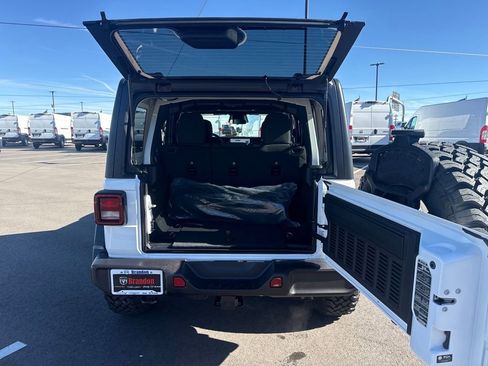 New 2026 Jeep Wrangler Unlimited Sport AWD/4WD image 27