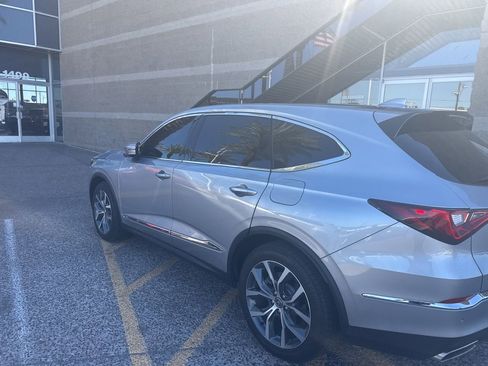 Used 2023 Acura MDX SH-AWD w/ Technology Package image 7