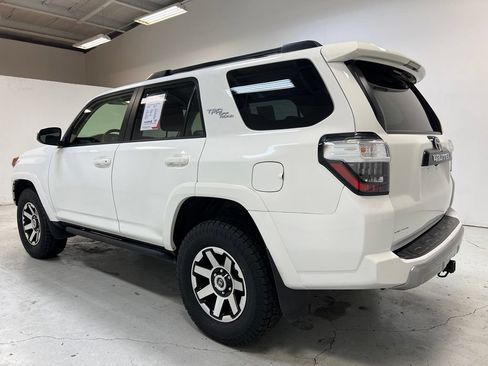 Used 2021 Toyota 4Runner TRD Off-Road AWD/4WD image 11