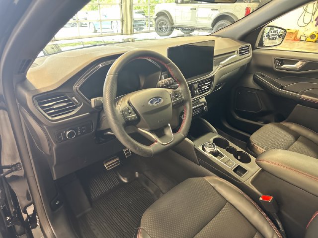Used 2023 Ford Escape ST-Line w/ Tech Pack #1 AWD/4WD image 23