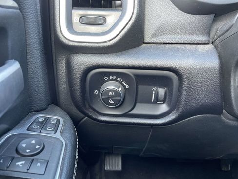 Used 2024 RAM 2500 Big Horn image 25