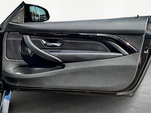 Used 2018 BMW M4 Coupe image 28