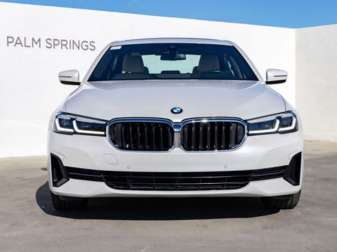 Used 2023 BMW 530i w/ Convenience Package image 4