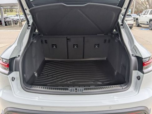 New 2026 Porsche Macan S AWD/4WD image 23