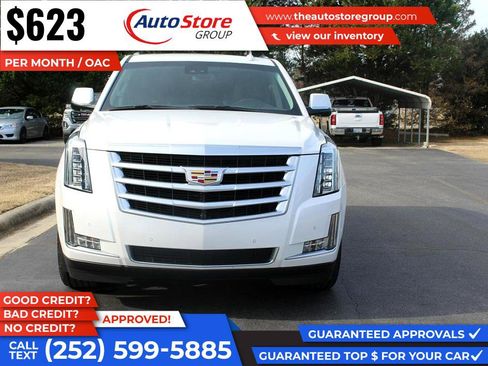 Used 2019 Cadillac Escalade Premium Luxury AWD/4WD image 3