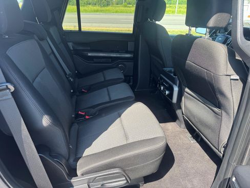Used 2020 Ford Expedition XLT RWD image 12