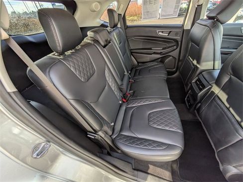 Used 2024 Ford Edge Titanium image 20