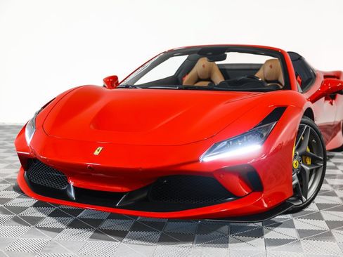 Used 2023 Ferrari F8 Tributo RWD image 13