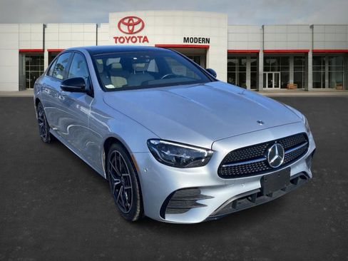 Used 2022 Mercedes-Benz E 350 E 350 image 3