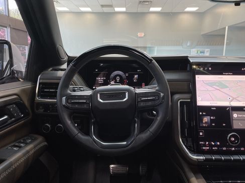 Used 2025 GMC Yukon XL Denali Ultimate w/ LPO, Floor Liner Package AWD/4WD image 20