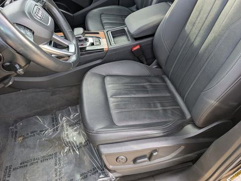Used 2021 Audi Q5 2.0T Premium image 12