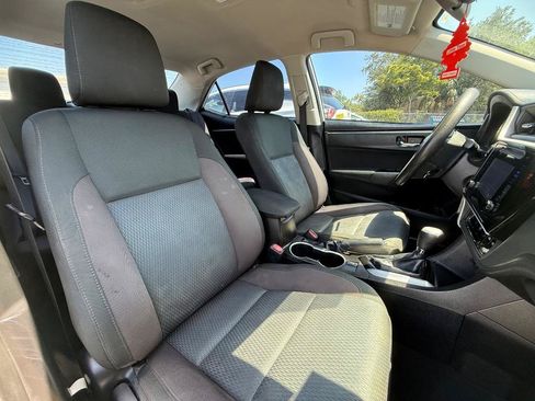 Used 2019 Toyota Corolla LE FWD image 22