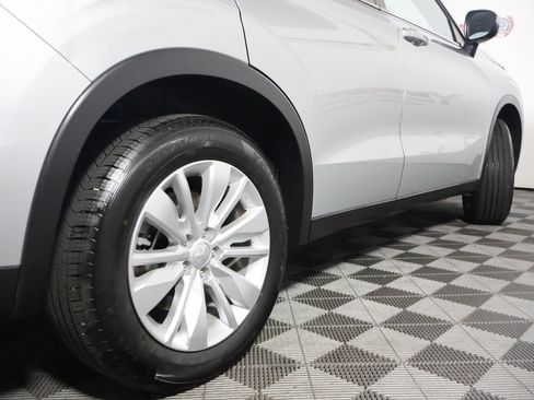 Used 2025 Mitsubishi Outlander ES AWD/4WD image 11