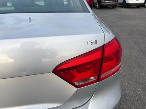 Used 2014 Volkswagen Passat 1.8T Wolfsburg Edition image 7