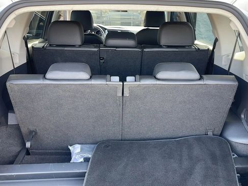 Used 2019 Volkswagen Tiguan SE image 21