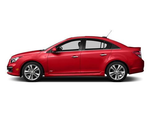 Used 2016 Chevrolet Cruze LT w/ Technology Package FWD image 3