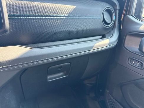Used 2024 Jeep Wrangler Unlimited Rubicon 4xe AWD/4WD image 24