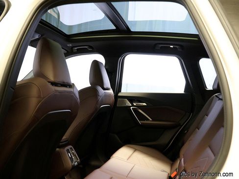 Certified 2025 BMW X1 xDrive28i w/ Technology Package image 13