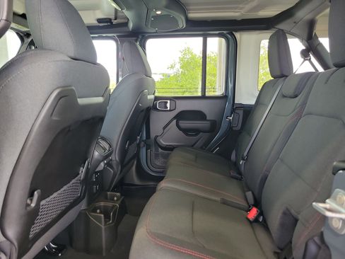 New 2026 Jeep Wrangler Unlimited Rubicon w/ Safety Group image 9