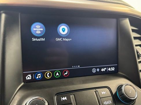 Used 2023 GMC Acadia Denali image 21