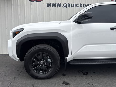Used 2025 Toyota 4Runner SR5 image 4