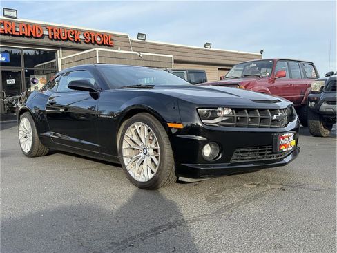 Used 2013 Chevrolet Camaro SS image 4
