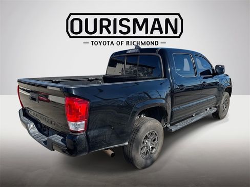 Used 2016 Toyota Tacoma SR image 7