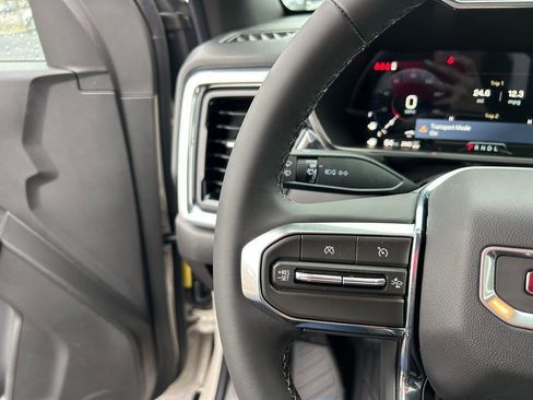 New 2026 GMC Canyon Elevation w/ Convenience Package image 13