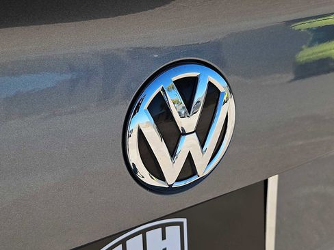 Used 2021 Volkswagen Jetta SE image 11