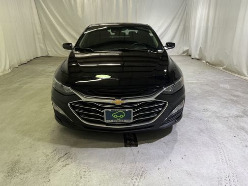 Used 2024 Chevrolet Malibu LT FWD image 3