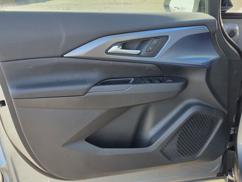 New 2026 Chevrolet Equinox EV LT w/ LPO, Blackout Package image 18