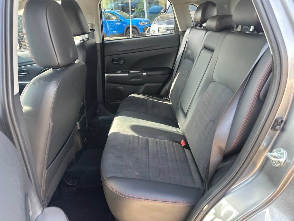 Used 2025 Mitsubishi Outlander Sport SE AWD/4WD image 14