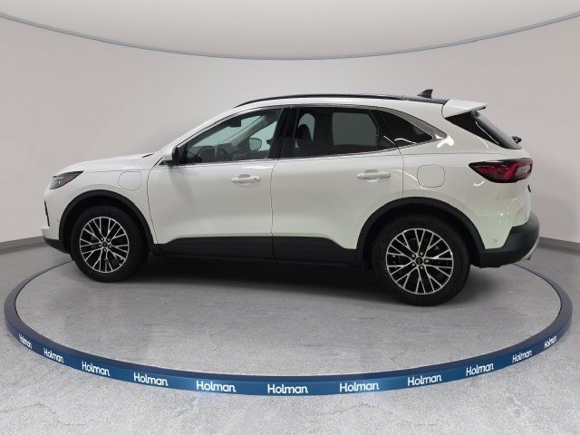 Certified 2023 Ford Escape SE w/ PHEV Premium Package FWD image 8
