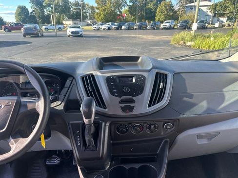 Used 2017 Ford Transit 150 XL image 14