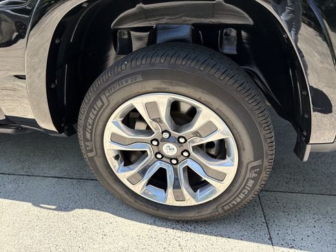 Used 2022 RAM 1500 Limited AWD/4WD image 18
