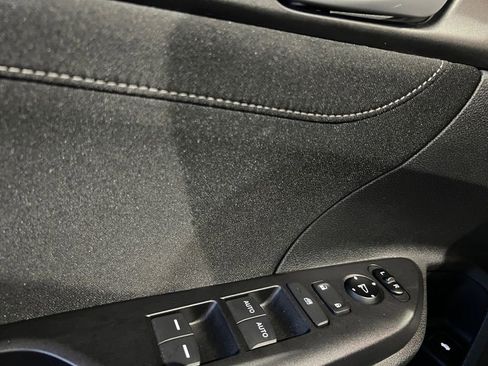 Used 2019 Honda Civic EX image 22