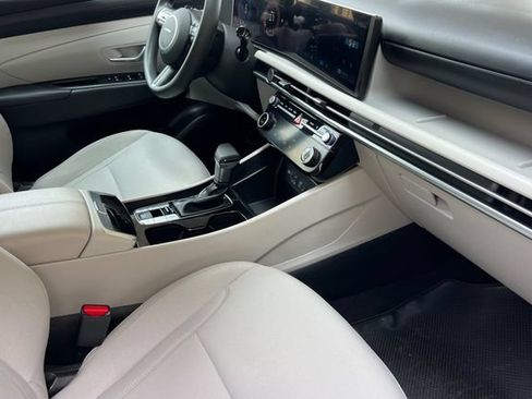 Certified 2025 Hyundai Tucson SEL FWD image 20