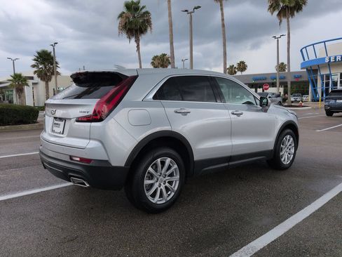Used 2021 Cadillac XT4 Luxury FWD image 4