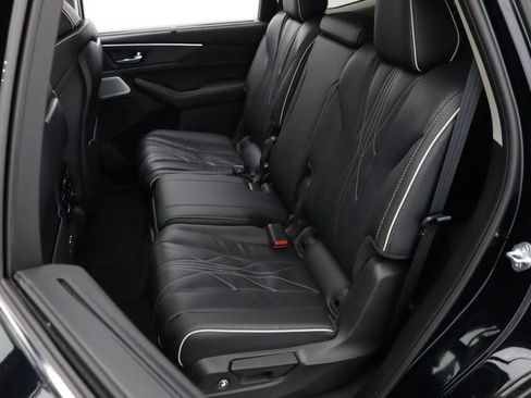 Certified 2026 Acura MDX SH-AWD w/ Advance Package image 10