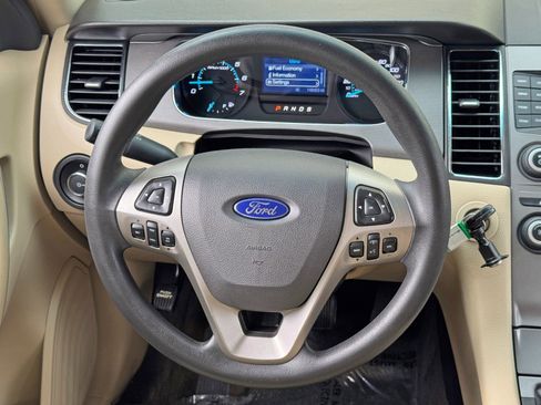 Used 2015 Ford Taurus SE FWD image 17