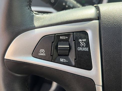 Used 2016 Chevrolet Equinox LTZ w/ Enhanced Convenience Package FWD image 25