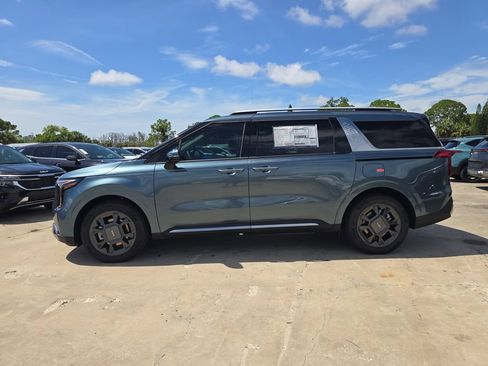 New 2026 Kia Carnival SX FWD image 5