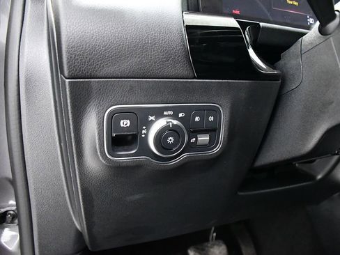 Certified 2022 Mercedes-Benz GLA 250 4MATIC image 11