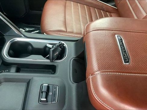 Used 2024 GMC Sierra 2500 Denali Ultimate image 17