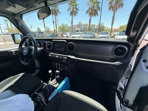Used 2022 Jeep Wrangler Unlimited Sport AWD/4WD image 13