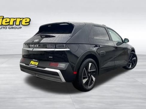 Used 2025 Hyundai Ioniq 5 SE image 5