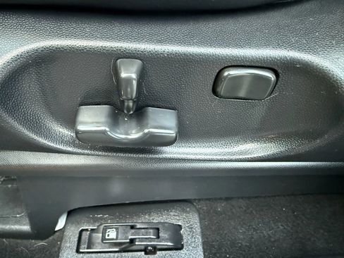 Used 2013 MAZDA CX-9 Touring image 17