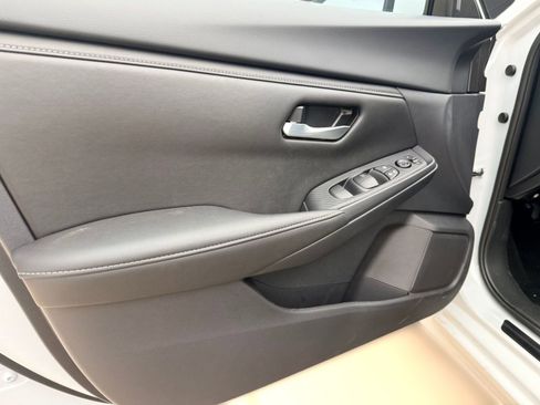 New 2025 Nissan Sentra SV image 11