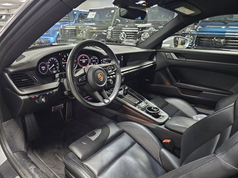 Used 2023 Porsche 911 Carrera w/ Premium Package image 8