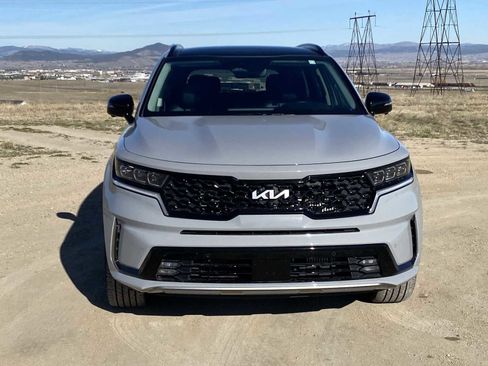 Used 2023 Kia Sorento SX image 10